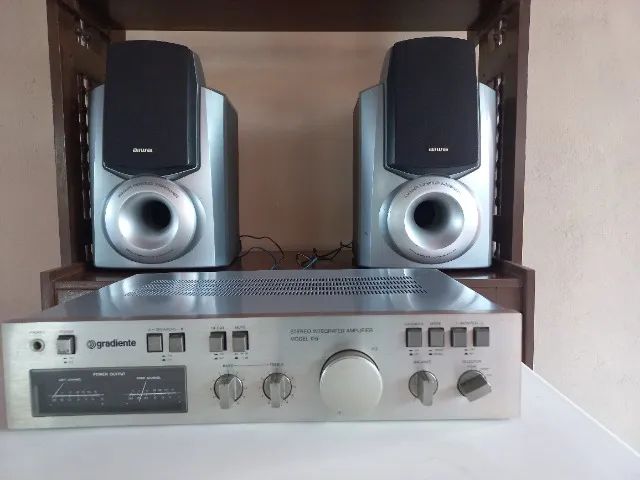 Amplificador integrado stereo Gradiente Model 126