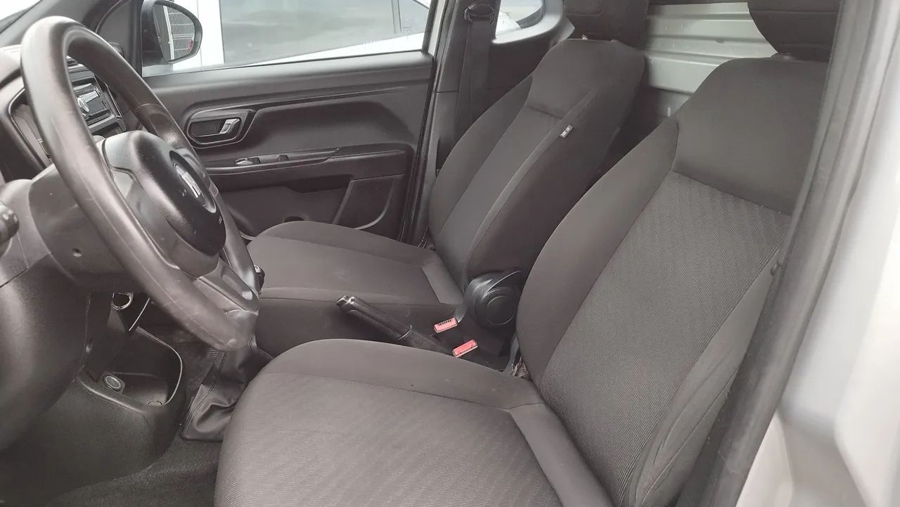 Fiat Strada Endurance 1.4 Flex 8V CS Plus 2023 - Foto 4