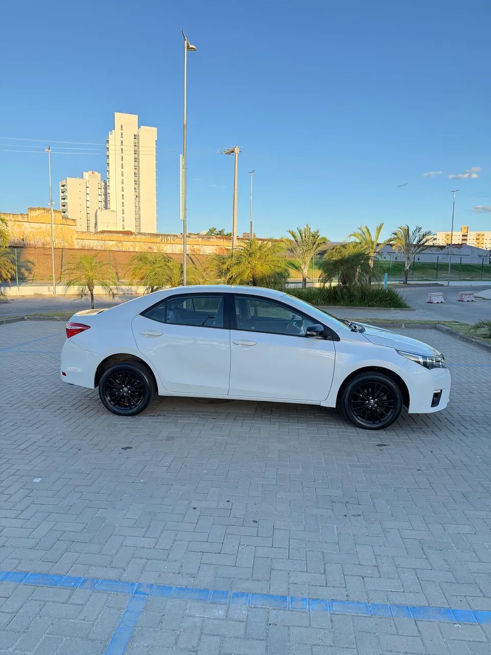 Toyota Corolla Dynamic 2.0 Flex 16V Aut. 2017 - Foto 3