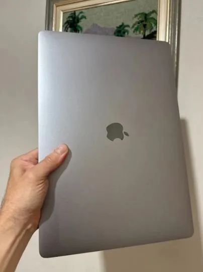 MacBook pro top ano 2019 processador i9 ram 32gb ssd1 tb placa de vídeo de 4 GB  - Foto 2