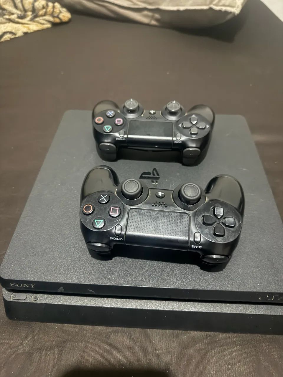 Vendo PS 4 slim  - Foto 3