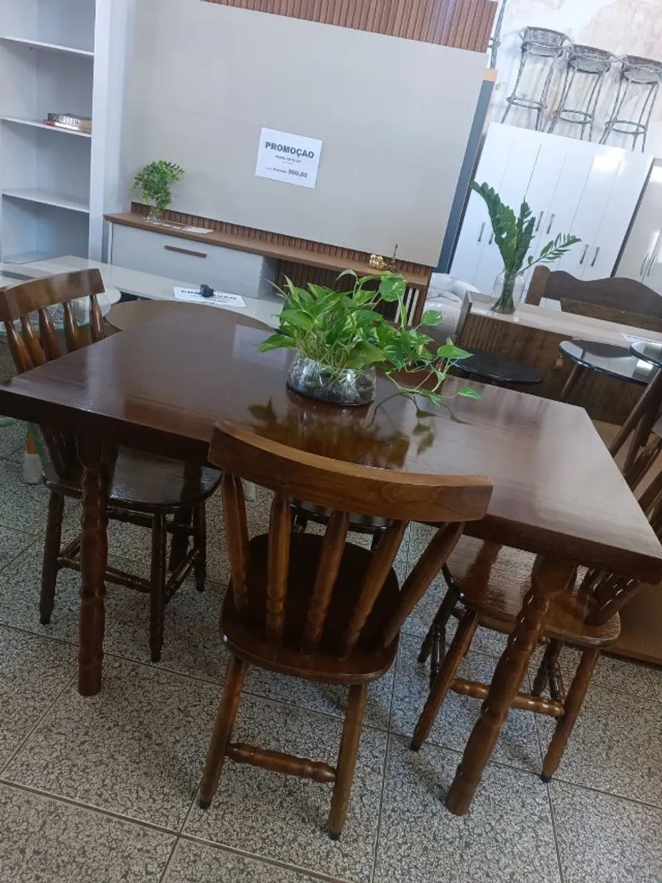 Mesa de Jantar com 4 Cadeiras de Madeira Nova , Entrego 