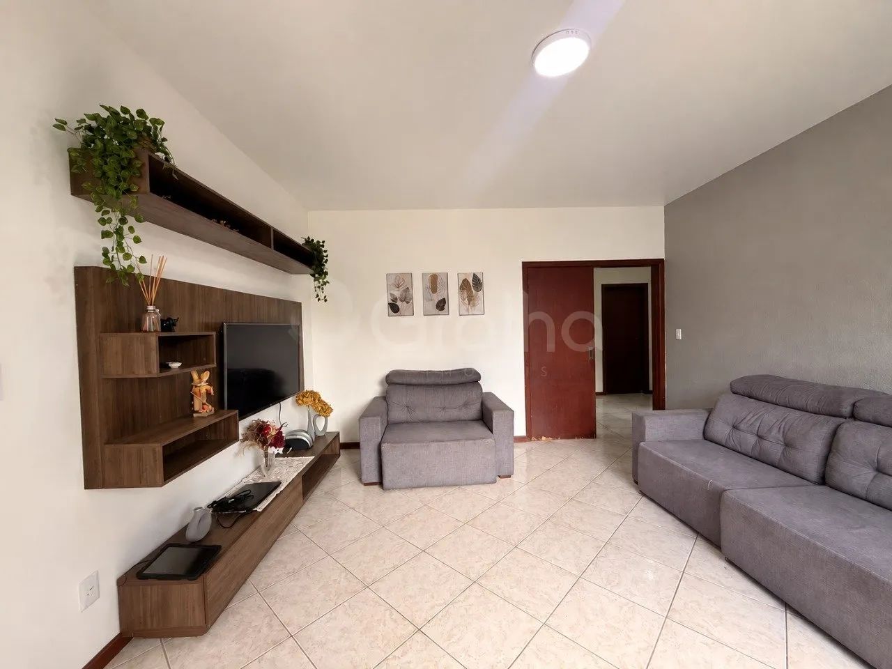Casa de 209m² com 3 dormitórios sendo 1 suíte no Morro das Pedras. - Foto 2