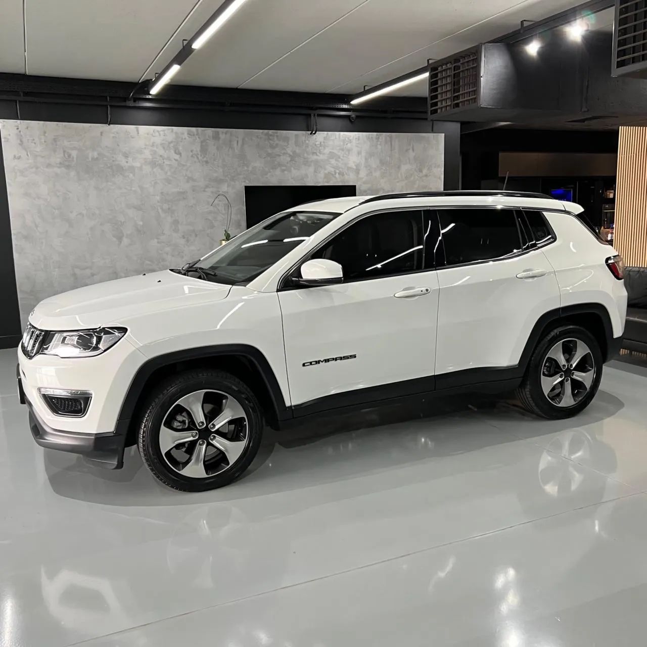 Jeep Compass Longitude 2.0 4X2 Flex 16V Aut. 2017