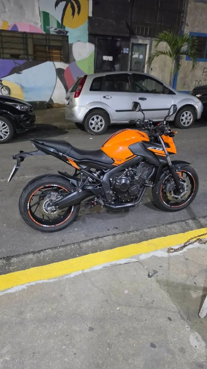 Honda CB650F  - Foto 3