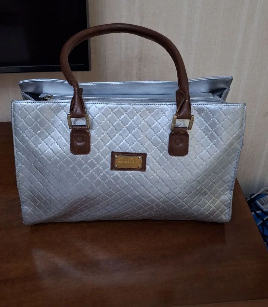 Bolsa Mônica Sanches 