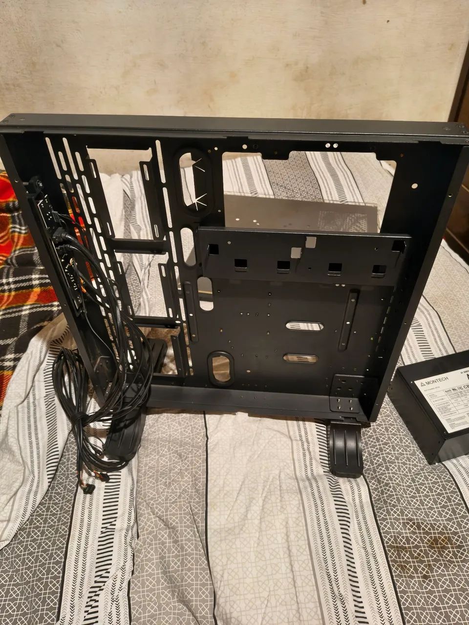 Gabinete thermaltake core p3 