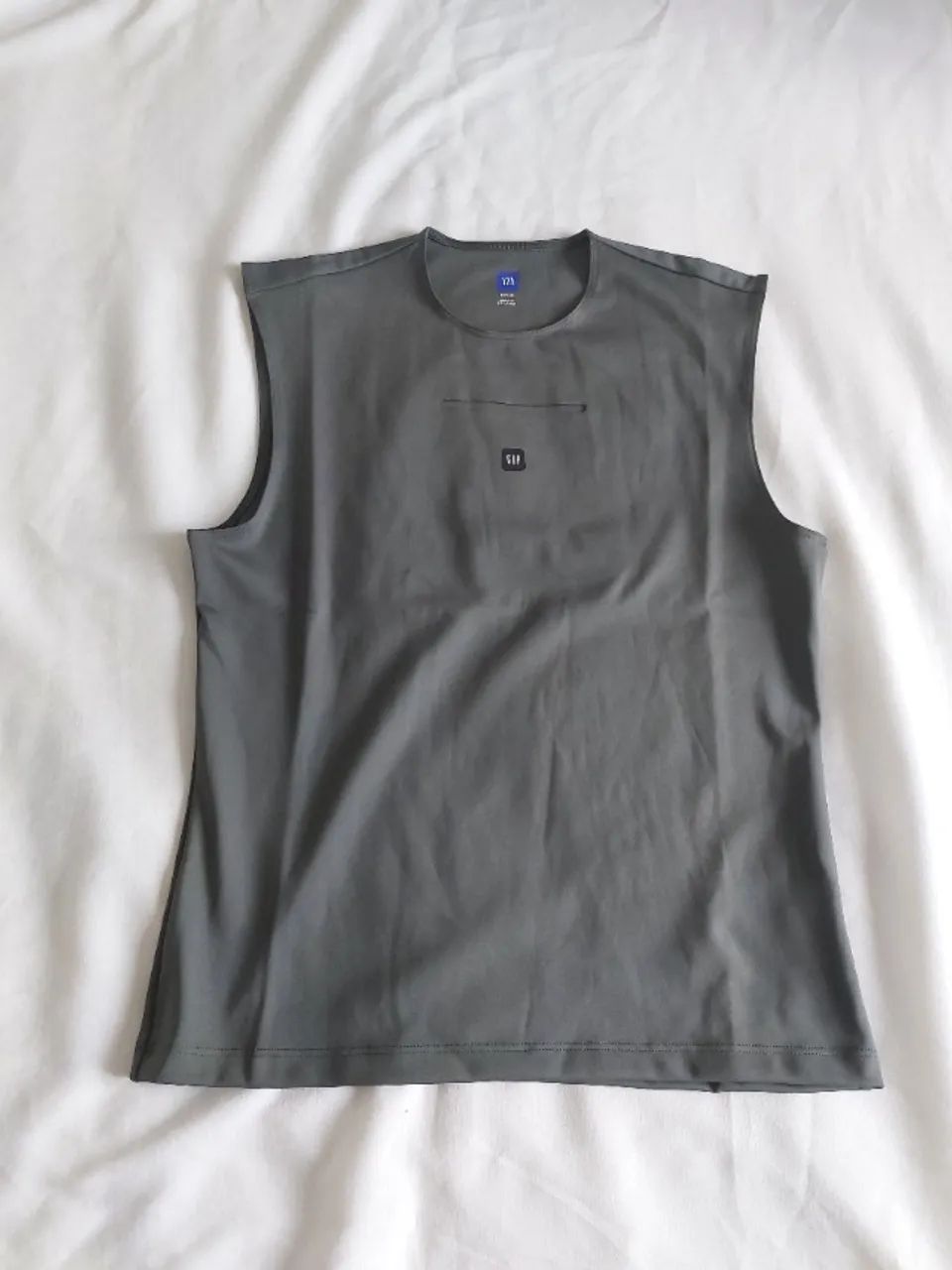 Regata Yeezy Gap Balenciaga