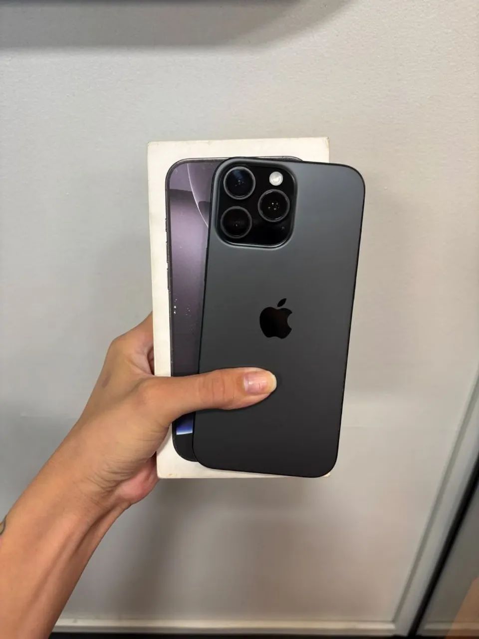iPhone 16 pro max - Foto 2