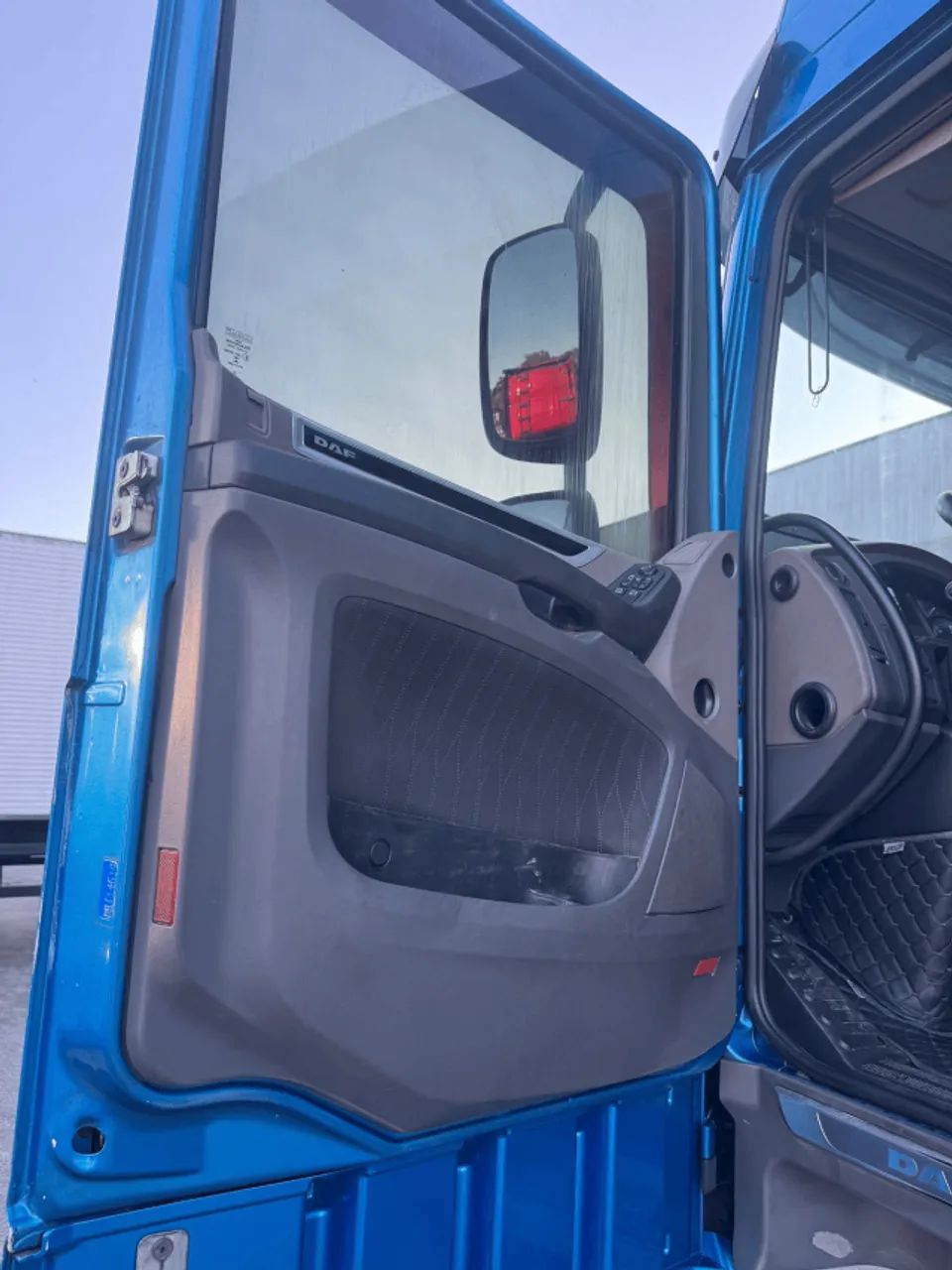 DAF XF FTT 530 2021 - REPASSE R$ 328.900 | FIPE R$ 404 MIL - Foto 6