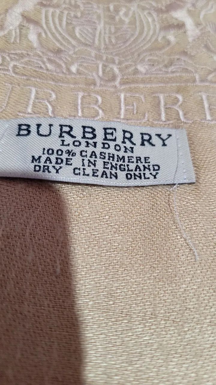 Lenço/ cachecol - scarf Burberry 100% cashmere - peça original  - Foto 2