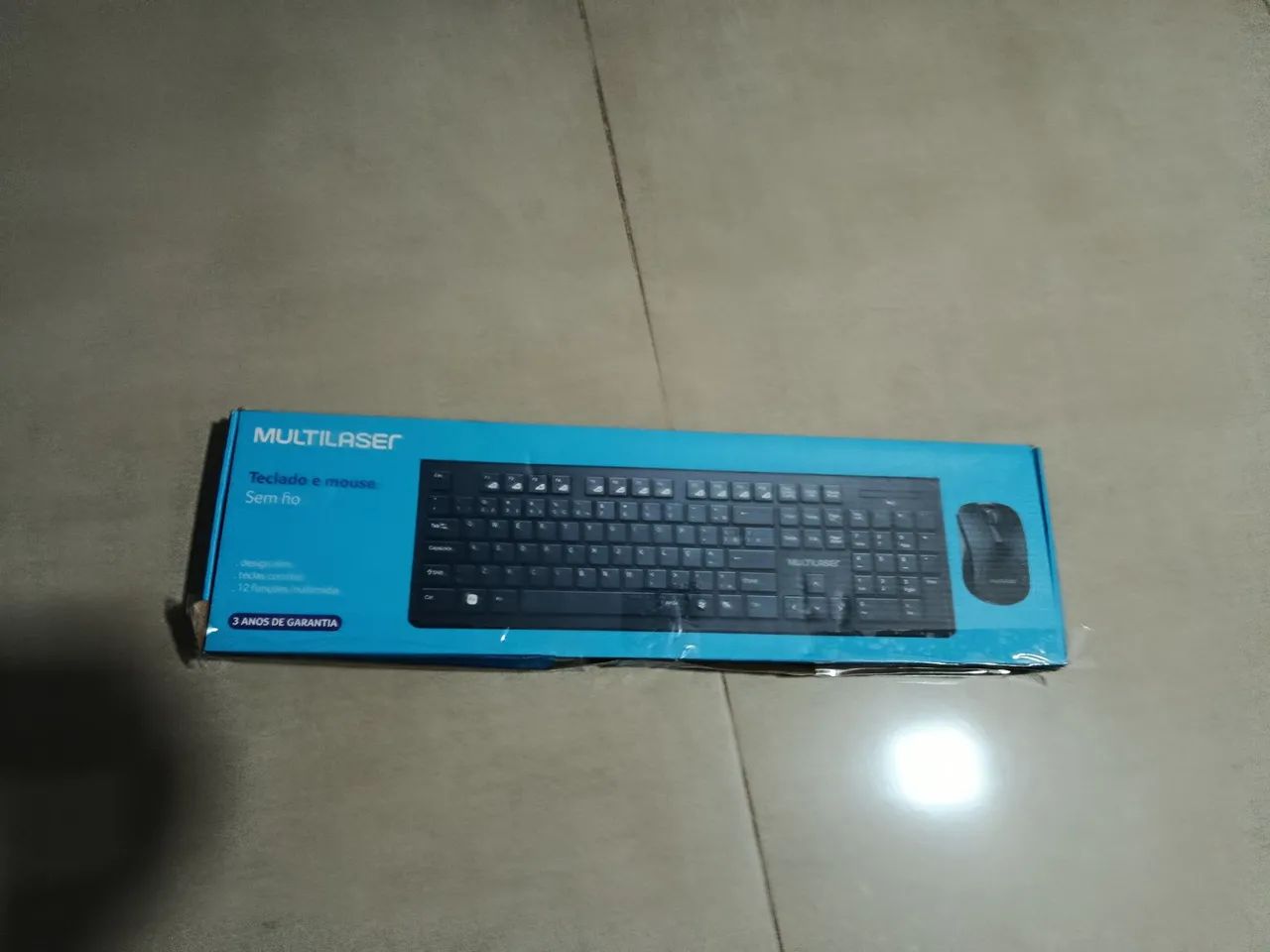 Kit teclado e mouse digital.
