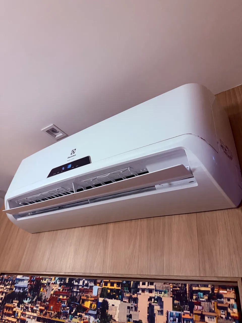 Ar Condicionado 18000 Eletrolux novíssimo
