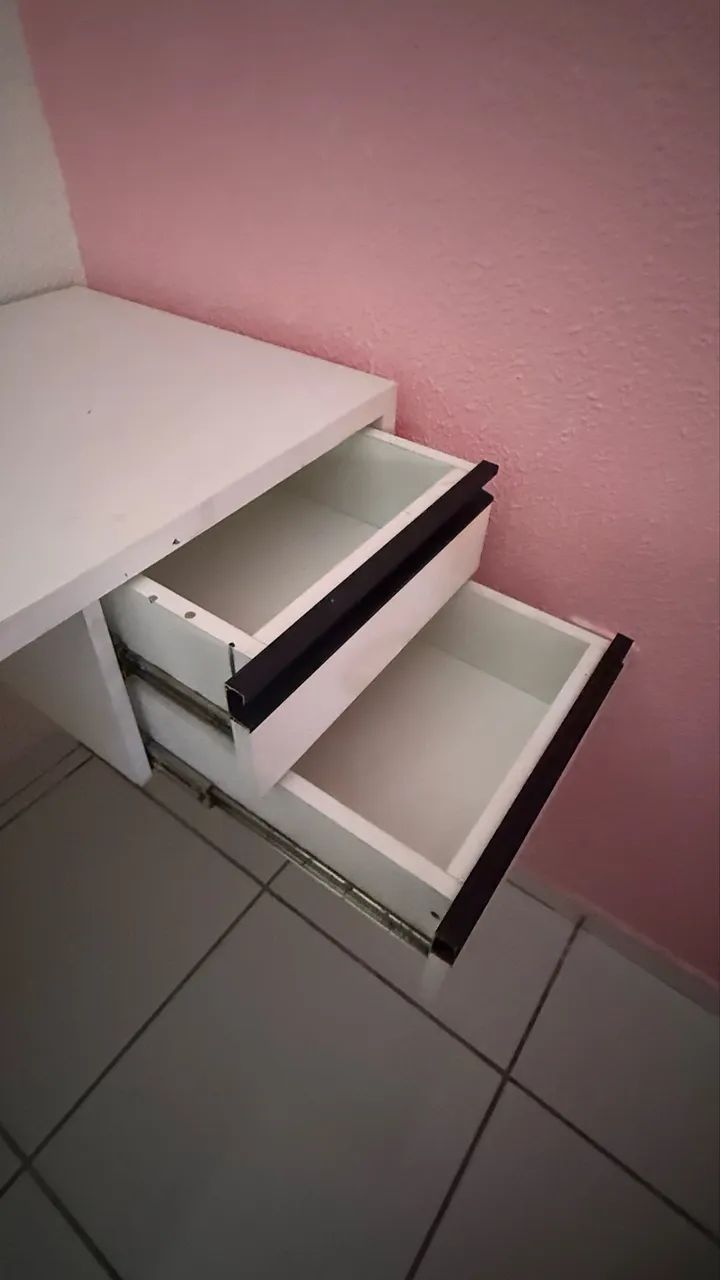 Escrivaninha projetada - Foto 2
