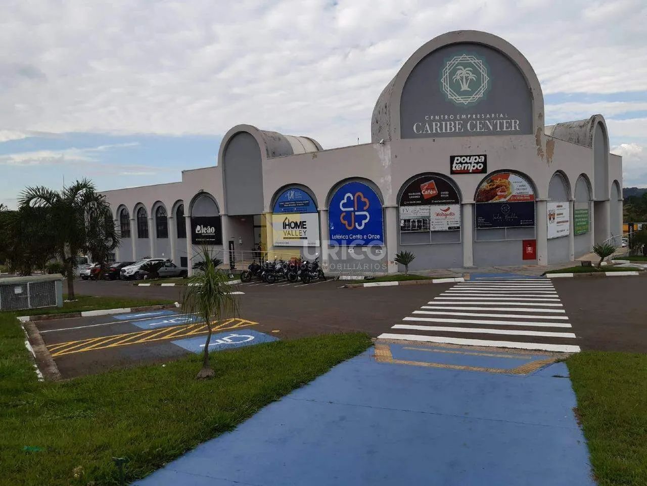 Sala para aluguel no Centro Comercial Caribe Center em Valinhos/SP