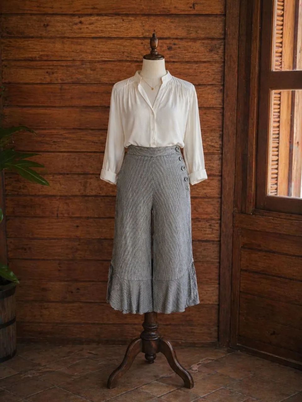 Calça pantacourt estilo vintage listrada  - Foto 2