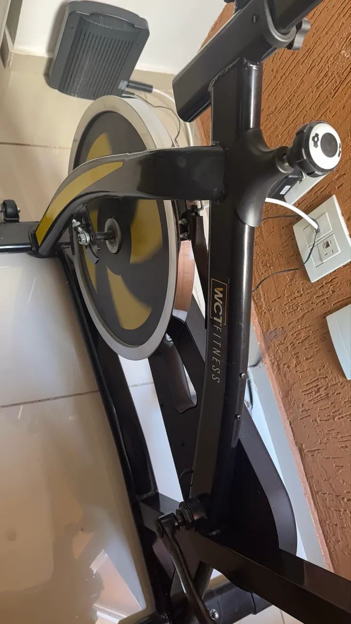 Bicicleta ergométrica semi nova - Foto 5