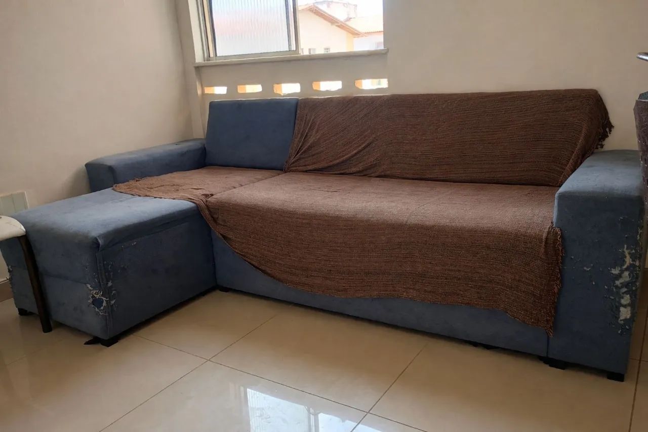 Sofá L 4 lugares 