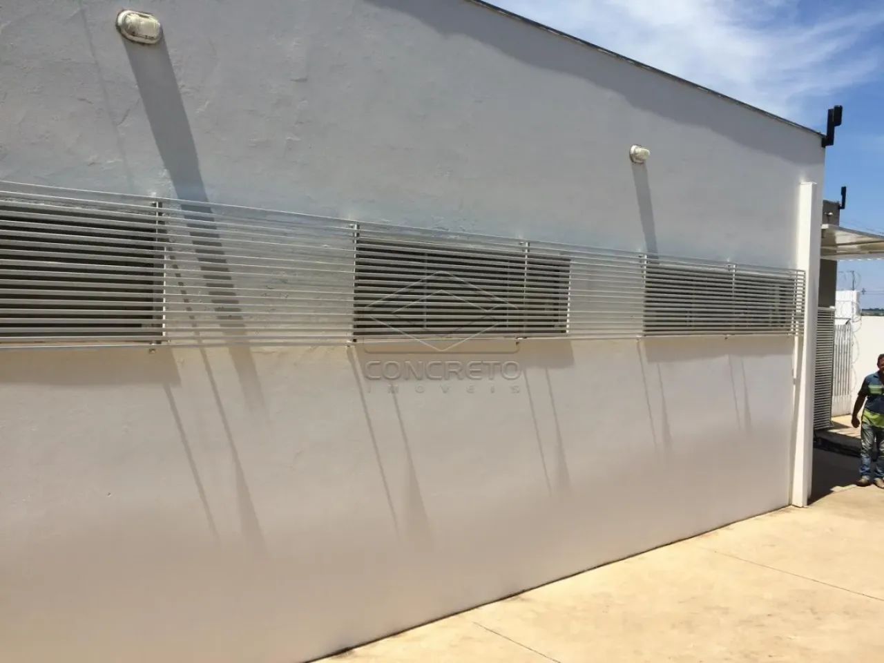 EXCELENTE IMÓVEL COM 200M² CONTA COM 5 SALAS CLIMATIZADAS - IDEAL PARA CLINICAS - Foto 2