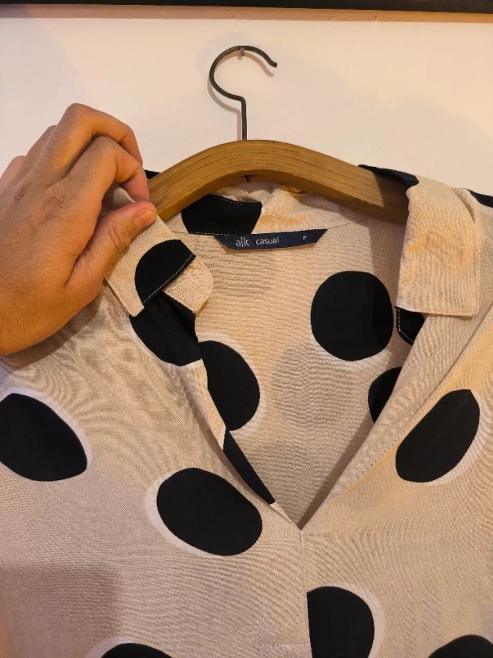 camisa feminina ak casual bolinhas p - Foto 2