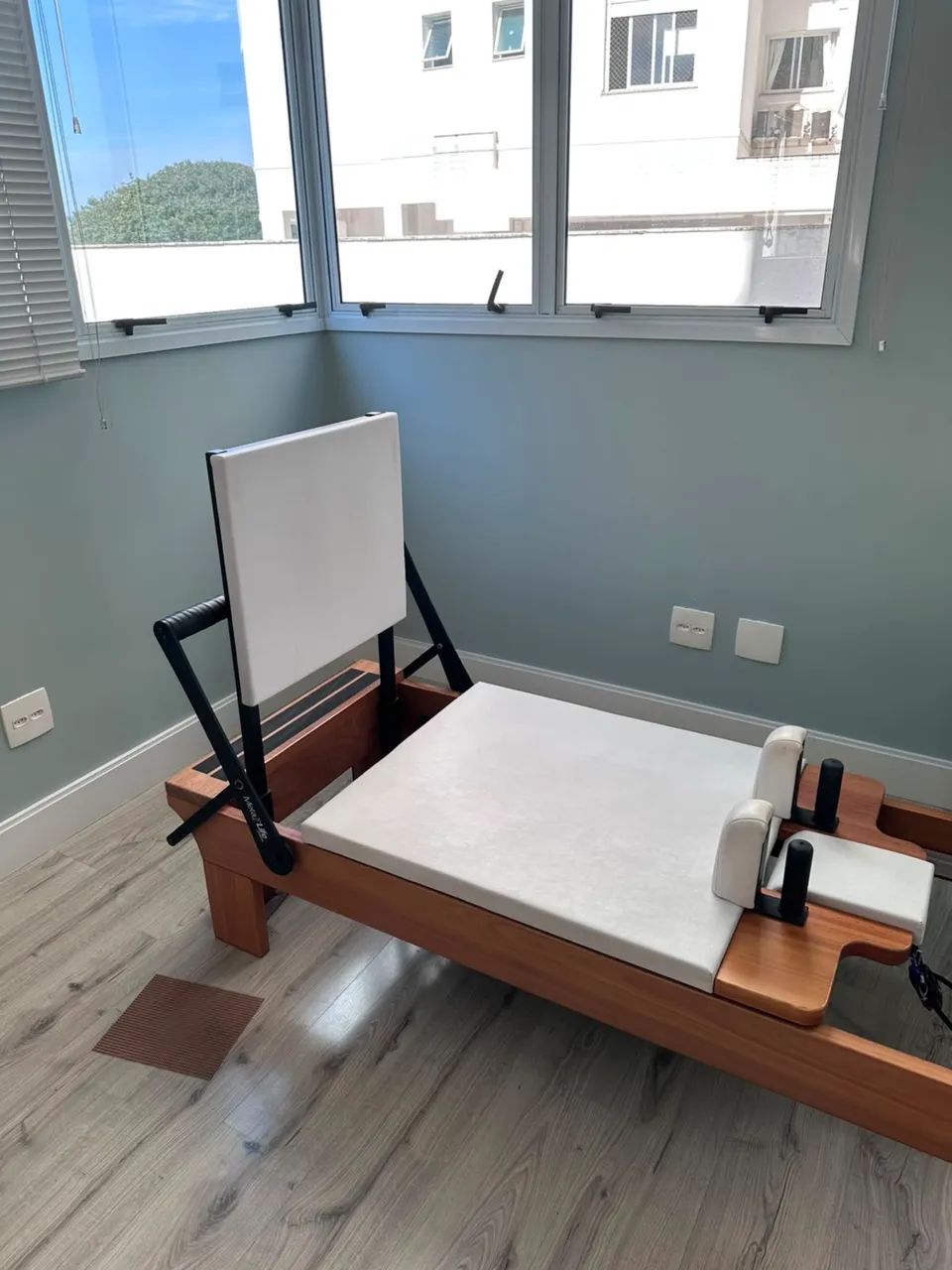 ESTUDIO DE PILATES COMPLETO  - Foto 3