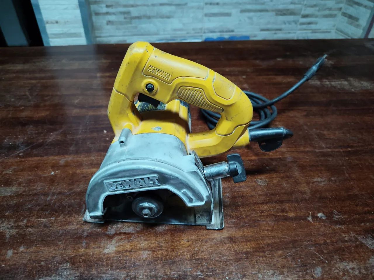 Serra Mármore Dewalt  - Foto 3