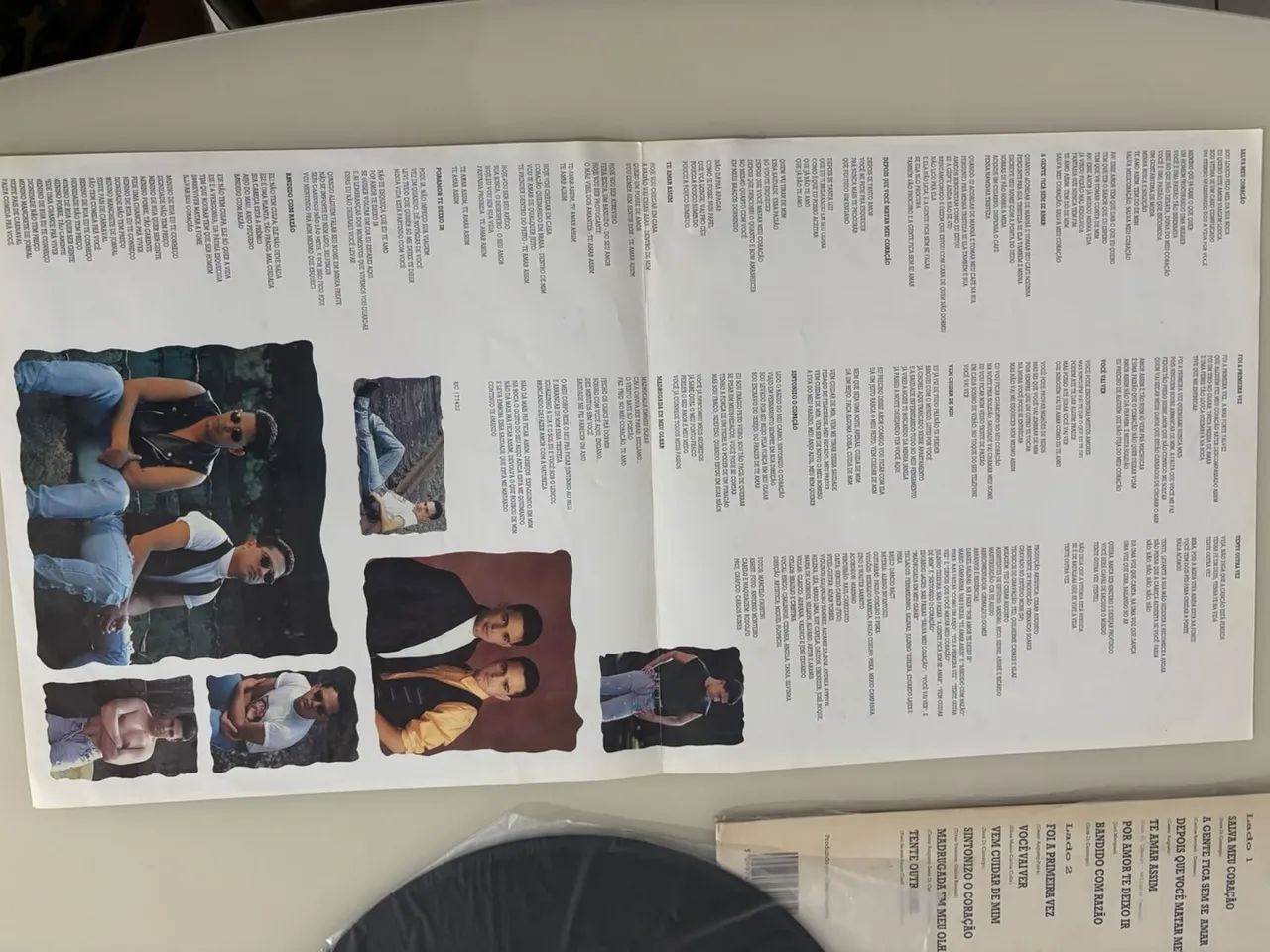 LP Disco de Vinil Zezé de Camargo e Luciano com Pôster - Foto 4