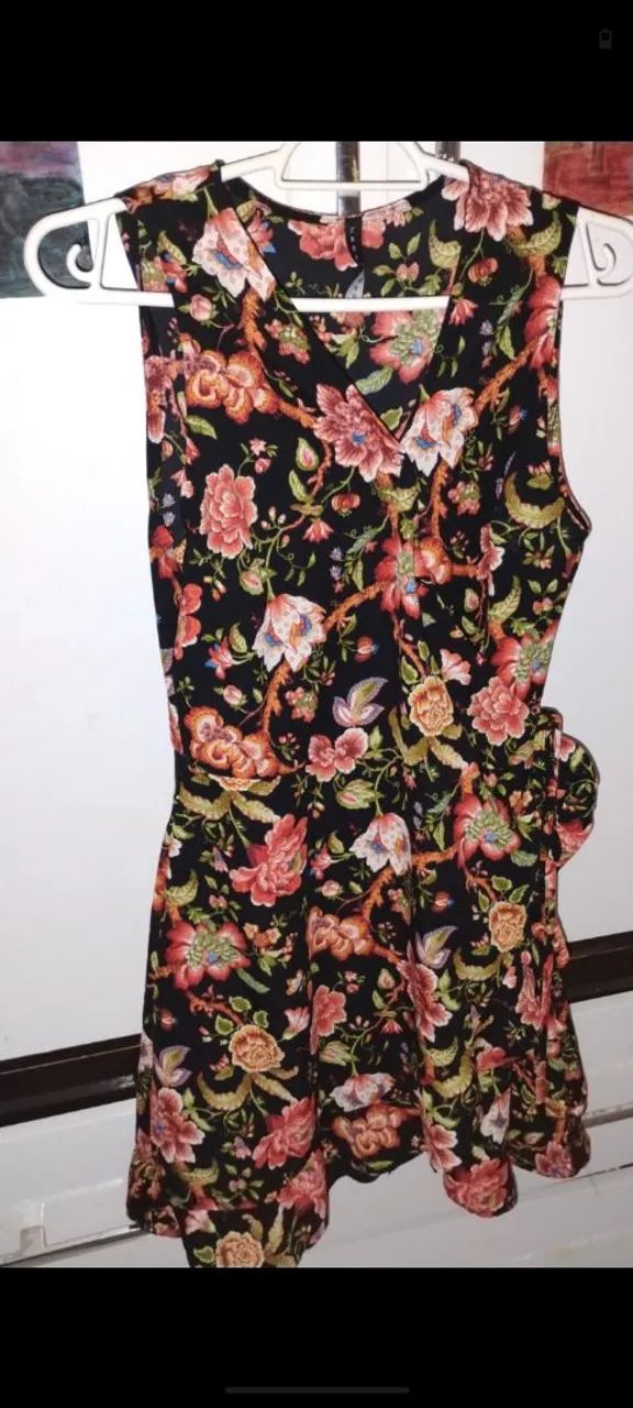 Vestido florido preto 