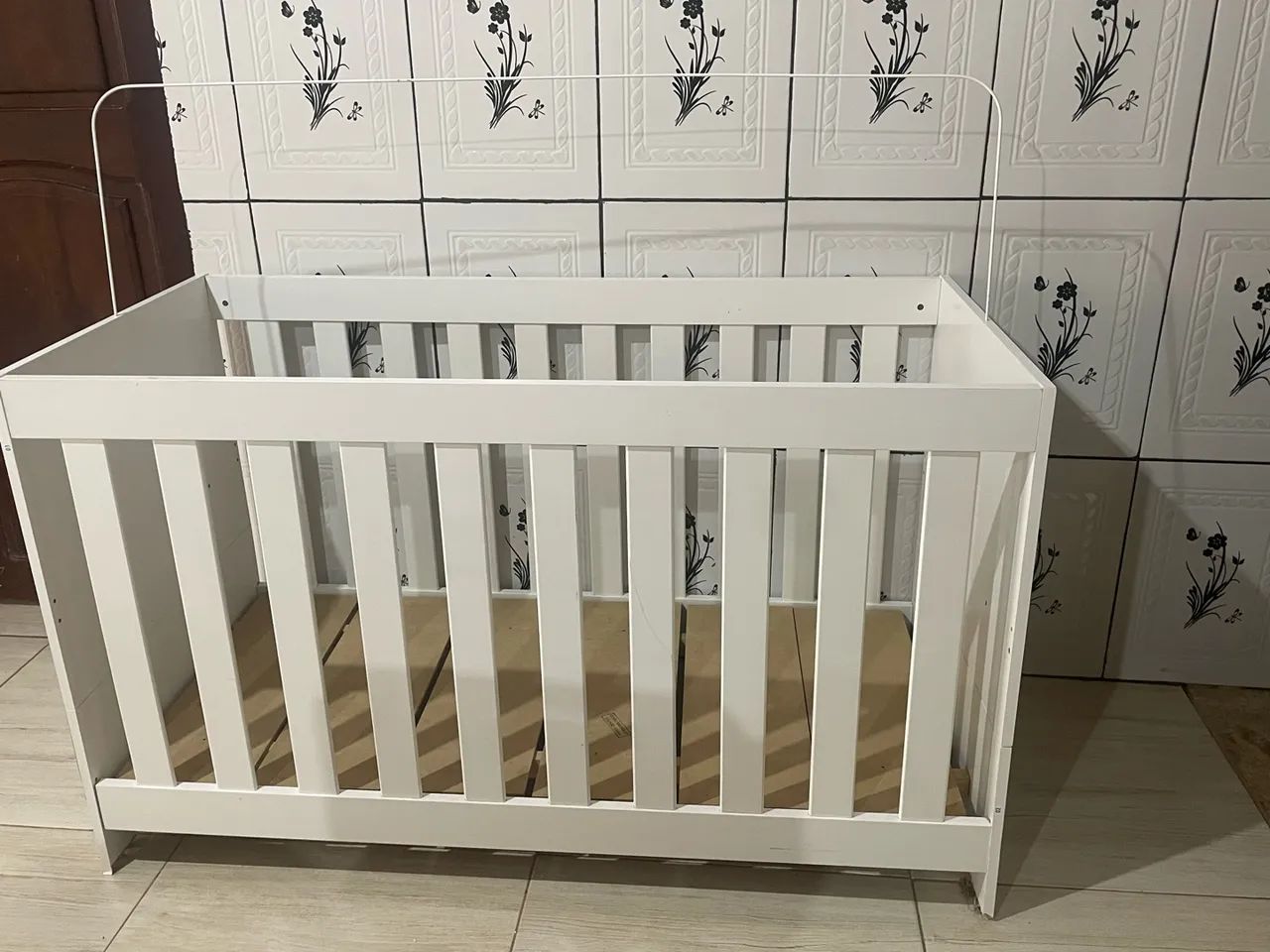 Berço de bebê seminovo