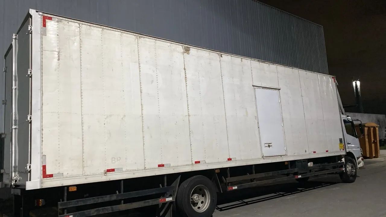 Mercedes Atego 1418  - Foto 4