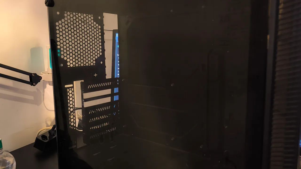 Gabinete Sharkoon TG4 - Funcionando perfeitamente e em excelente estado de conservação - Foto 4