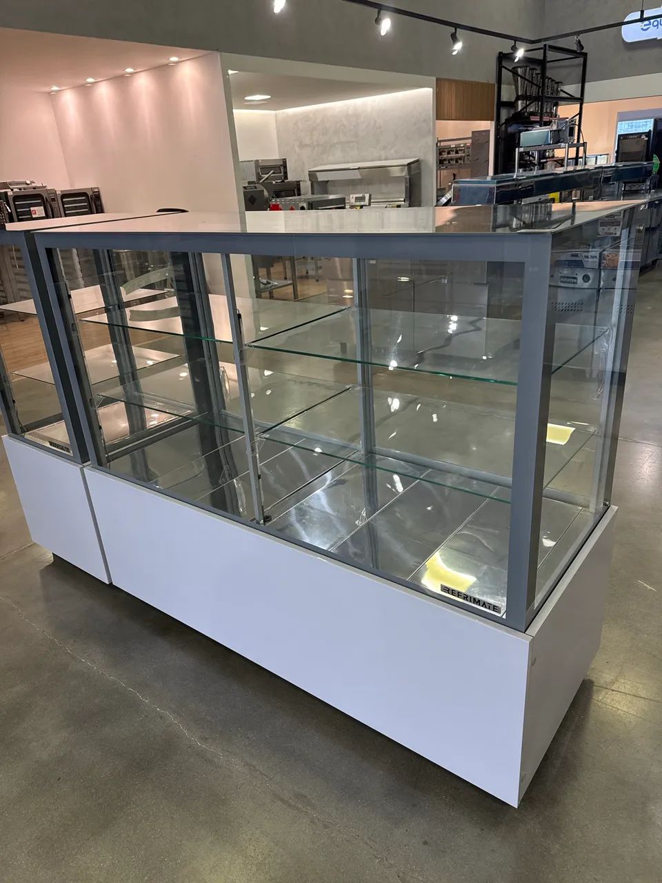 Vitrine New Titanium Premium Refrigerada 1,55m nova 