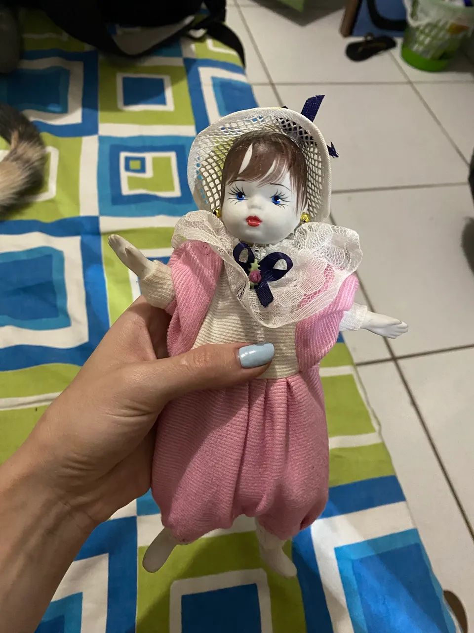 Boneca de porcelana (acompanha caixa) - Foto 3