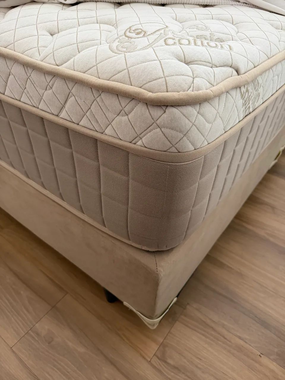 Cama Super King Completa