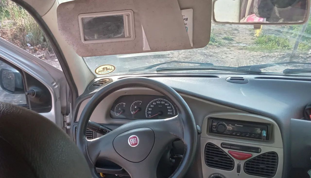 Fiat Strada 1.4 MPI Fire Flex 8V CE 2011 - Foto 4