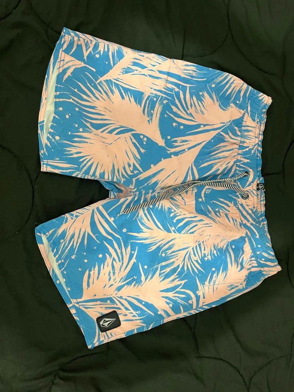  Short Volcom tropical - M