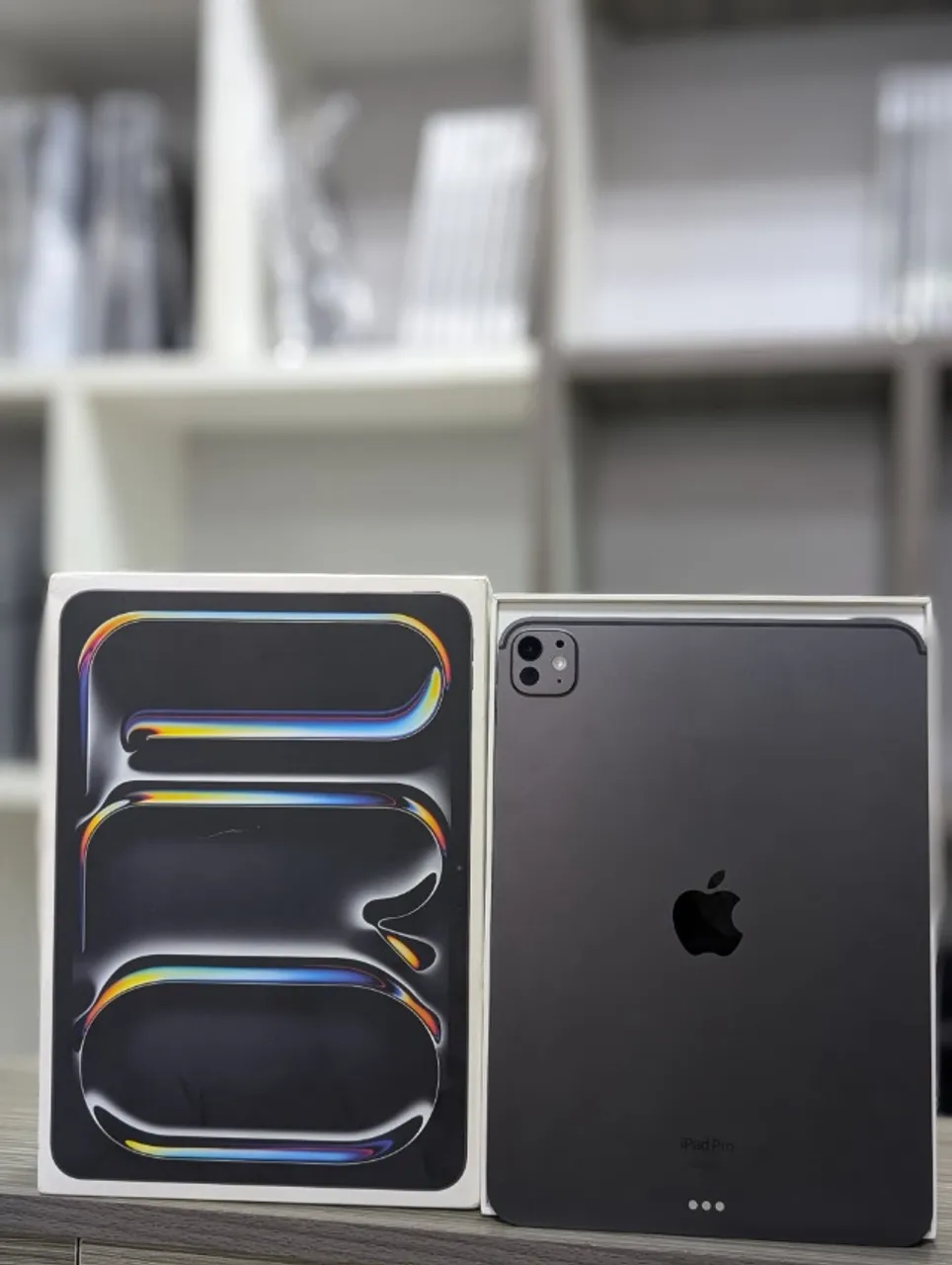 iPad Pro M4 13'' | 2TB | Versão Wi-Fi + Celular | Seminovo