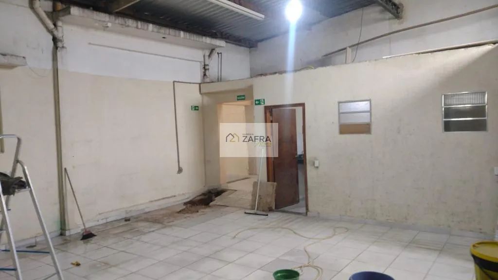 Salão para alugar em Santo André, Vila Alto de Santo André, com 300 m² - Foto 4