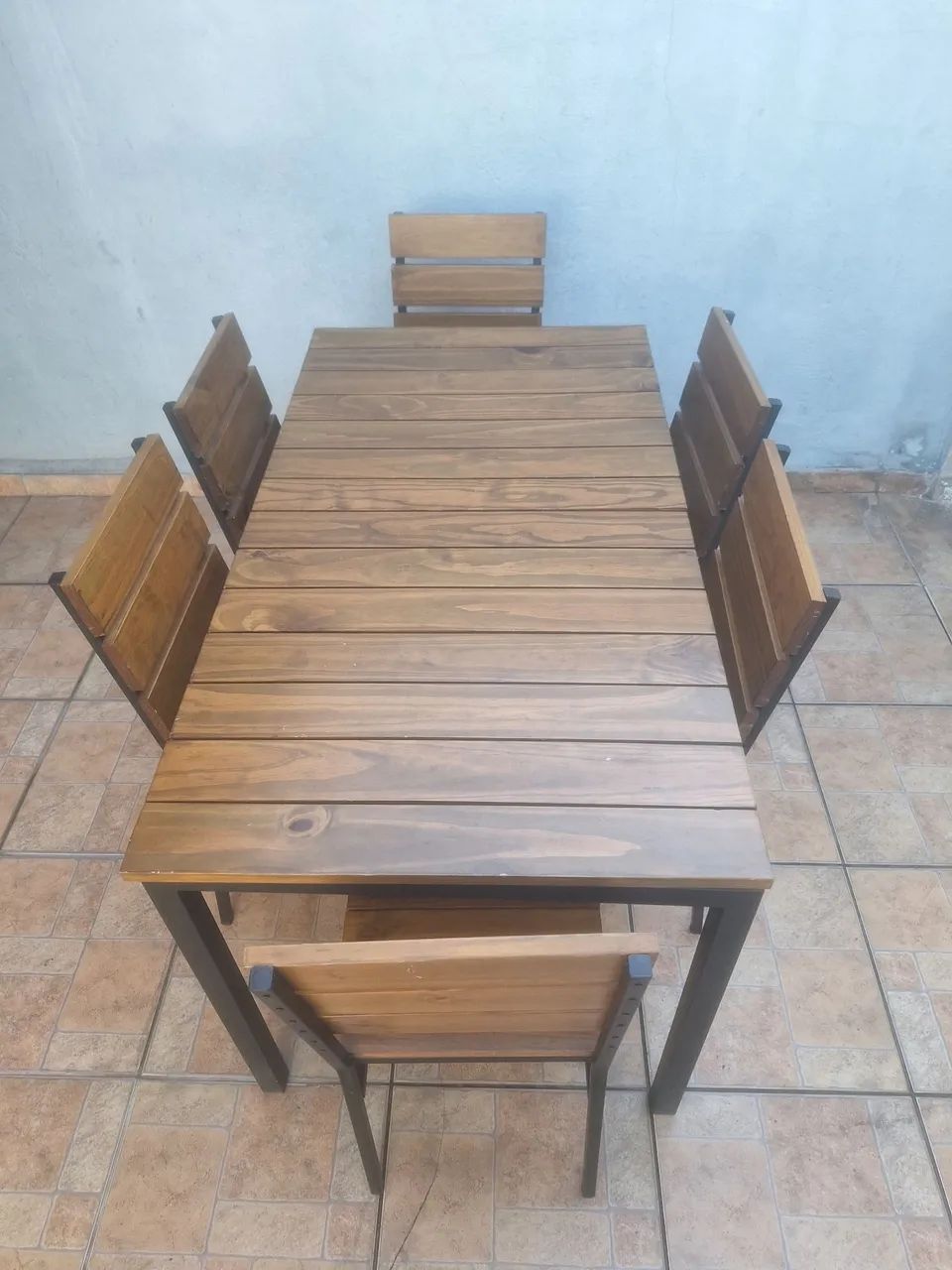 Mesa com 6 cadeiras de madeira  - Foto 3