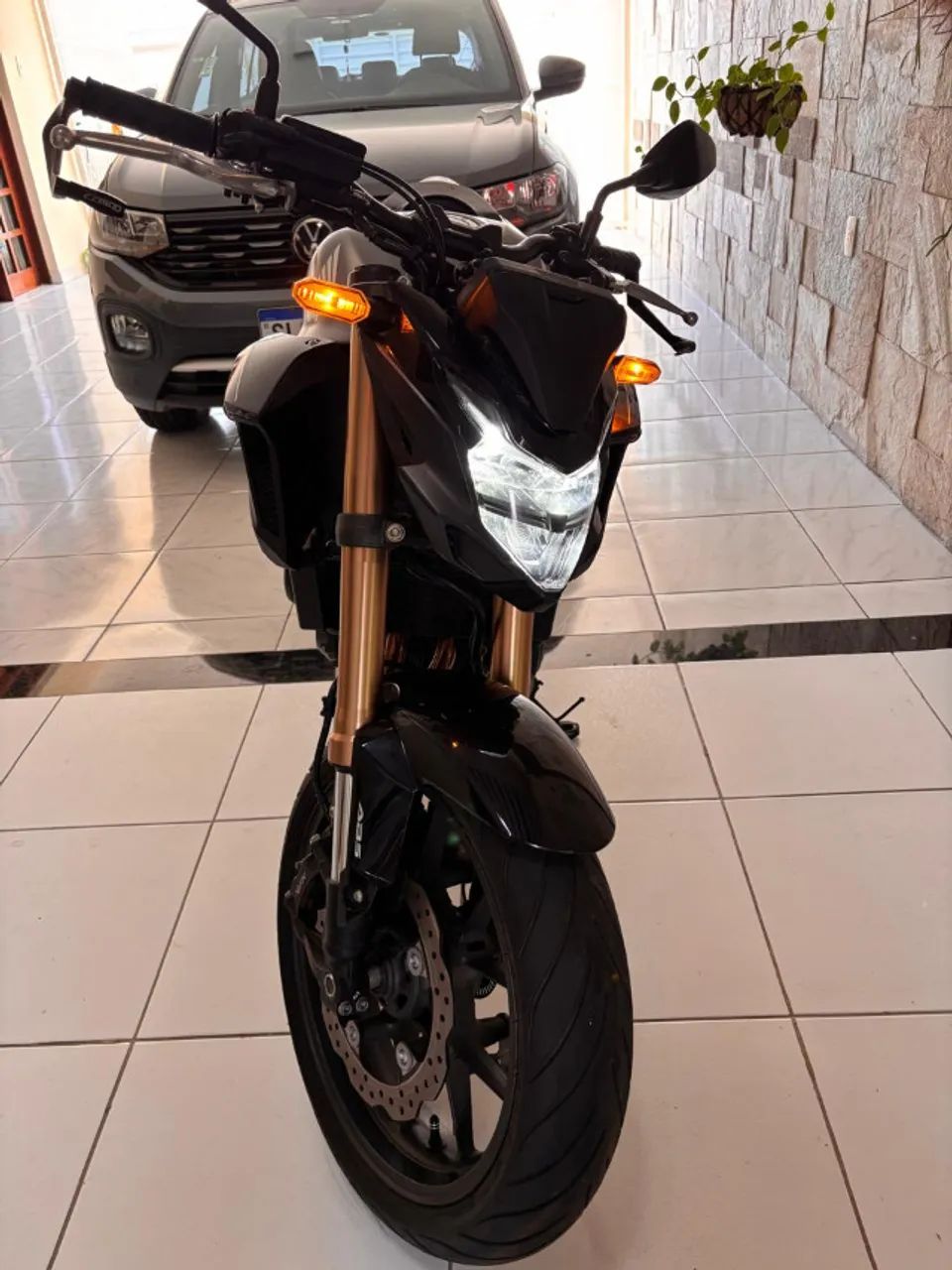 02 HONDA CB 500 F MAIS NOVAS DE CAMPINA GRANDE-PB APENAS 5.000 KM - Foto 2