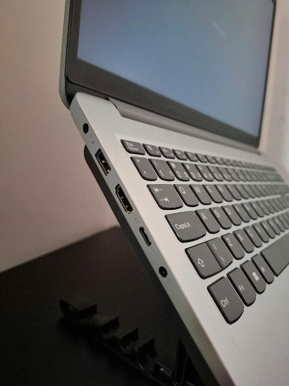 Vende-se Notebook Lenovo  - Foto 4