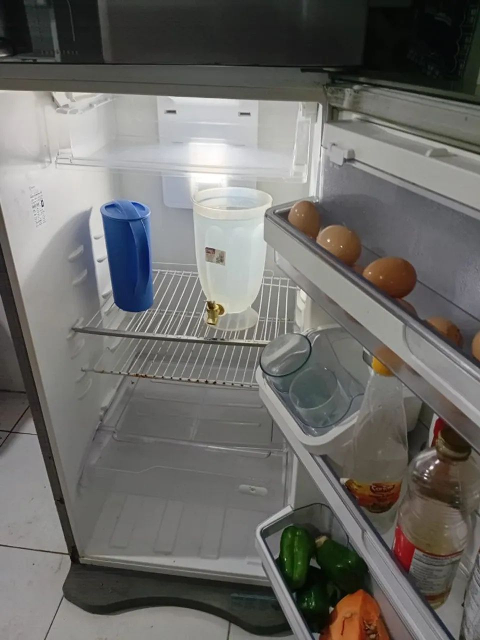 Vendo uma geladeira Frost Free  - Foto 2