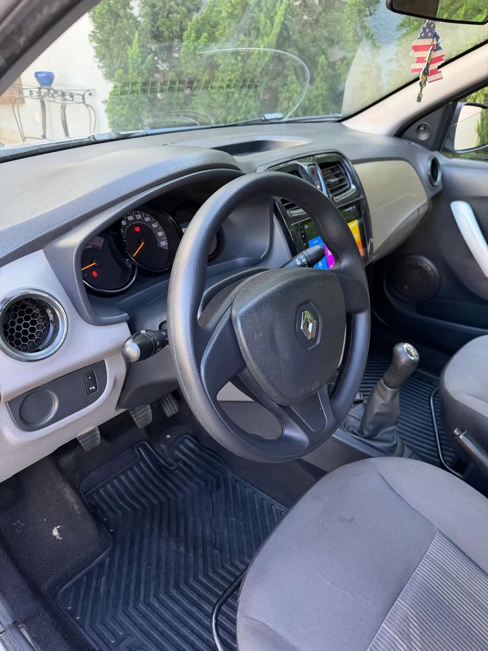 Renault Logan Expression Flex 1.0 12V 4P 2019 - Foto 5