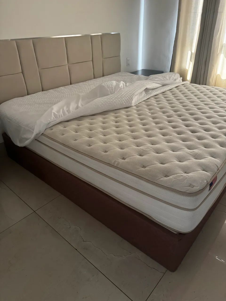 Cama king completa base e colchão  - Foto 3