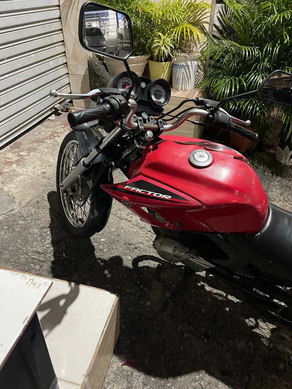 VENDO YBR FACTOR K1  - Foto 2