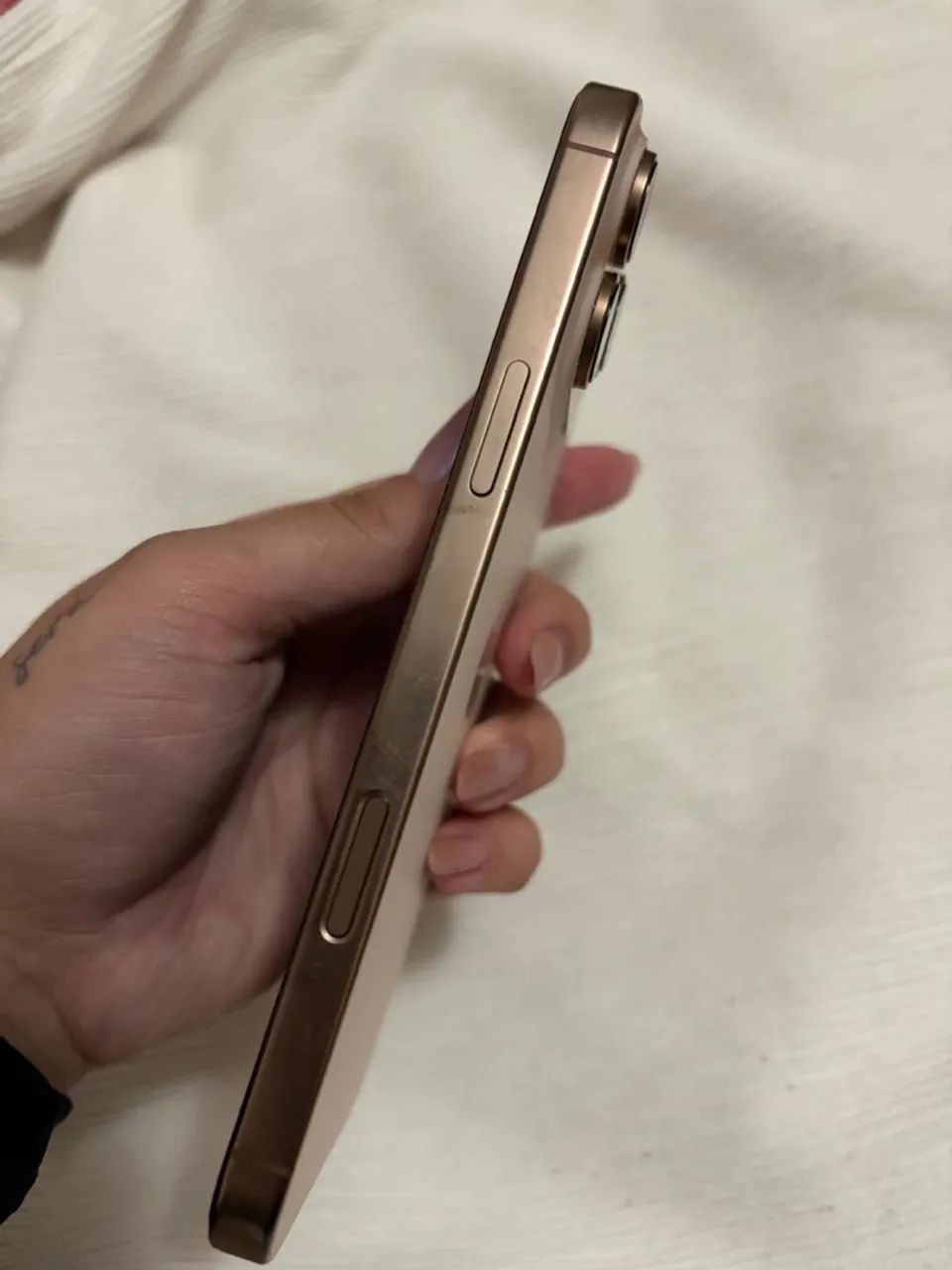 iPhone 16 pro Max 256 - Foto 2