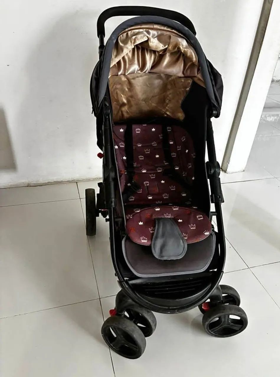 Carrinho de bebê e bebê conforto  - Foto 4
