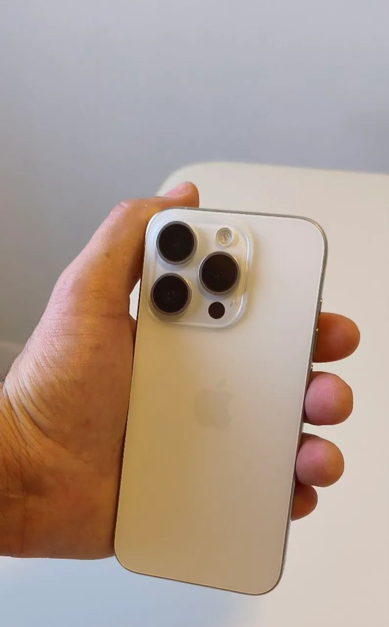 iPhone 15 Pro 128GB - Foto 2