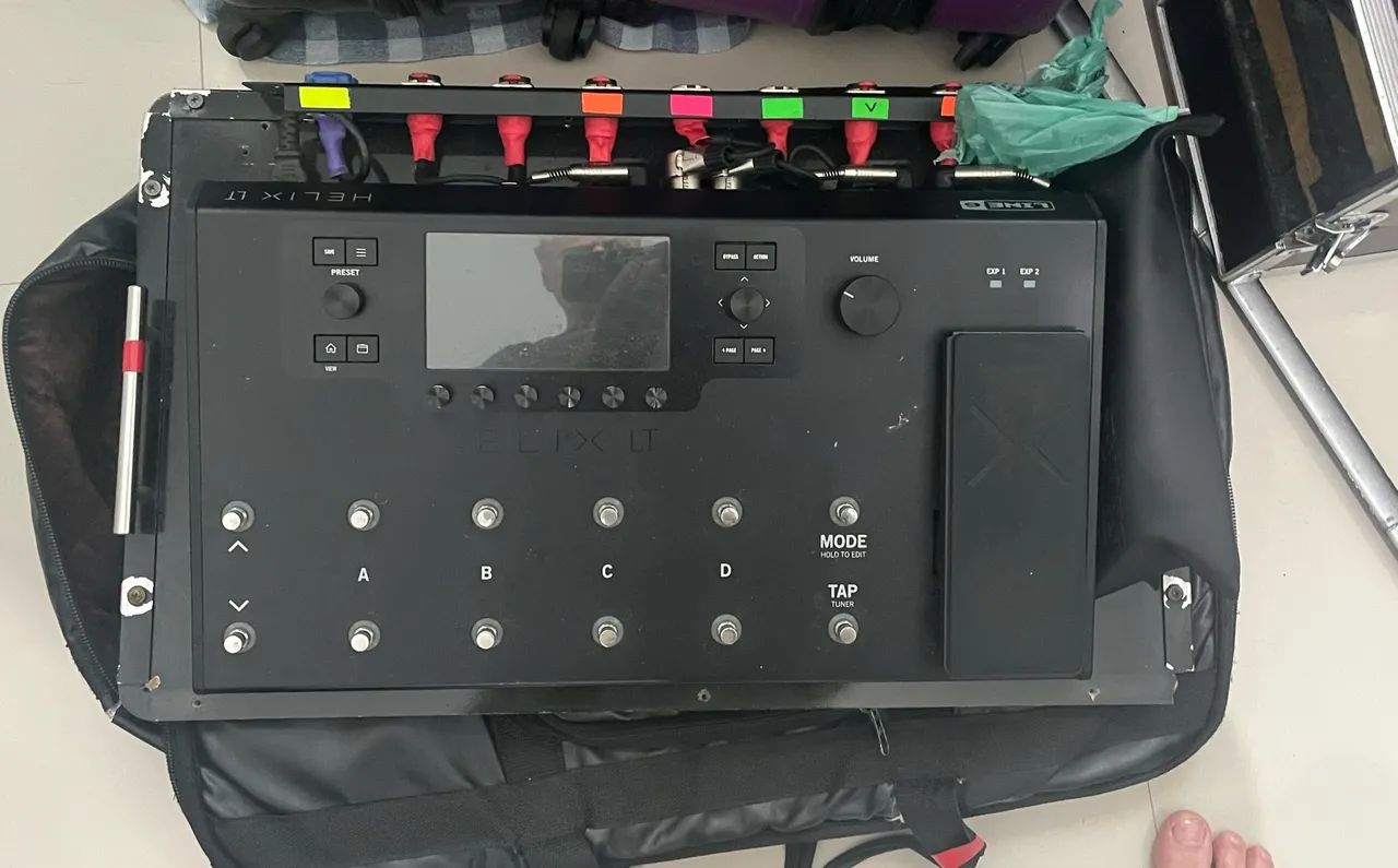 LINE 6 HÉLIX LT - Instrumentos musicais - Vila Paulicéia, São