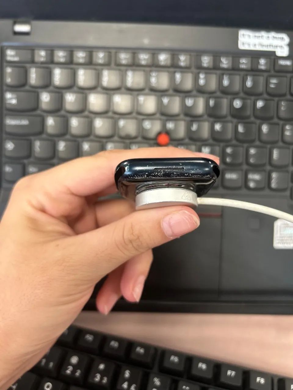 ? Apple Watch Series 7 GPS + Cellular - R$ 800 - Foto 3
